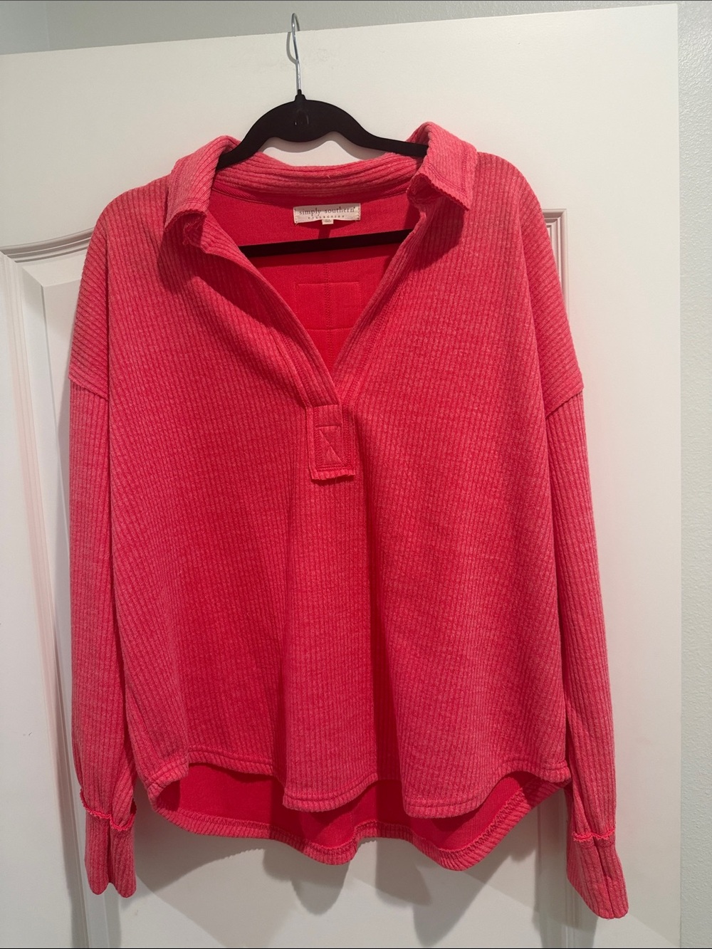 Simple southern pink long sleeve v neck collar top XL